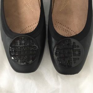 Clarks Artisan Candra Blush black flat, size 7.5